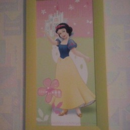 Картины и часы для комнаты принцессы