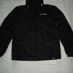 Курточка демисезонная