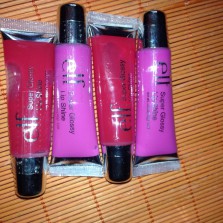 Блеск для губ ELF