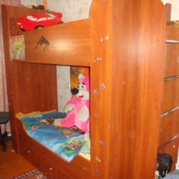 Двух- ярусная кровать