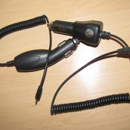 Зарядное для телефона  автомобильное