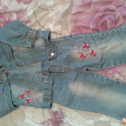 костюм джинсовый 4-6 лет