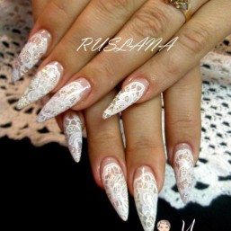 быстро и профессионально ногти. Материал качественный. Роспись любая, ЛЕПКА, ЛИТЬЕ.Опыт.Все работы мои на фото!!!