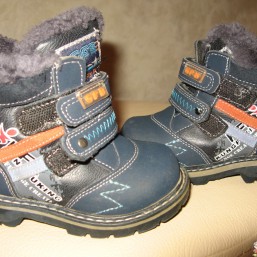 теплые детские ботинки