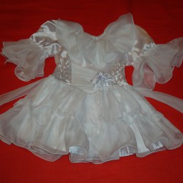Платье белое новогоднее 3-4 года
