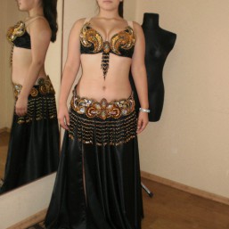 Пошив и декорирование костюмов для восточных танцев