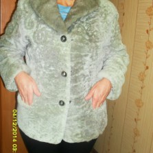 Продаю натуральный полушубок