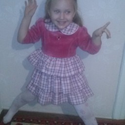 Платье на девочку до 2х лет.