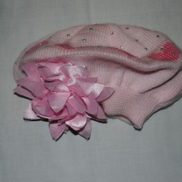 Красивый беретик на девочку,шерстяной