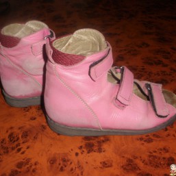 ортопеды стелька 17,5см+2 игрушки в подарок