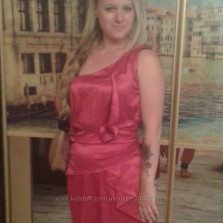 продам или обменяю!Красивое вечерние платье р-р 46-48