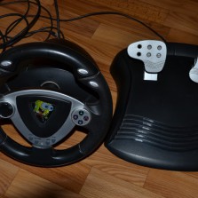  Продам игровой руль Genius