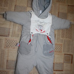 Демисезонный комбинезон фирмы Bebetto