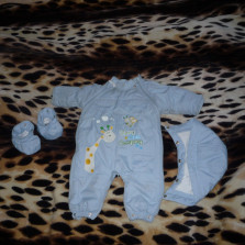 Продаю конверт-комбенезон на синтепоне