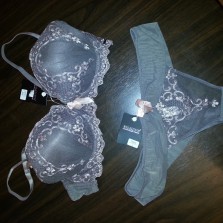 Комплект красивейшего качественного нижнего белья