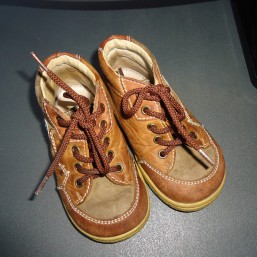 Ботинки фирмы Kids.