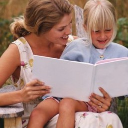 няня и друг Вашему ребенку