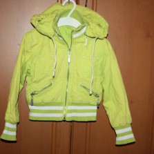 Весенняя курточка (Ветровка на девочку 2-3 года (98-104))