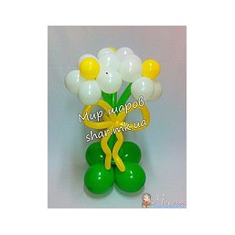 Букет цветов из воздушных шариков.