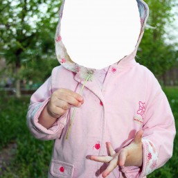 Розовенький пиджачек на девочку 2-3 года.