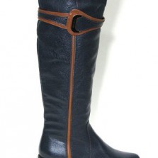 Зимние кожаные сапоги синего цвета