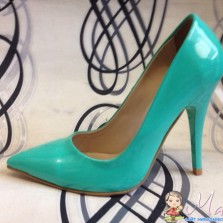 Бирюзовые туфли-лодочки на шпильке