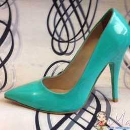 Бирюзовые туфли-лодочки на шпильке