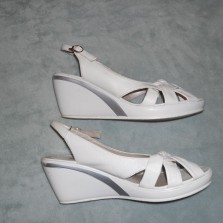 кожанные босоножки