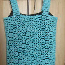 Красивый топ вязаный крючком