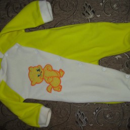 Новая одежда  и обувь для деток