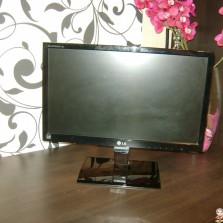 Игровая мышь razer diamondback ! Широкоформатний LED-монитор-продан