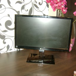 Игровая мышь razer diamondback ! Широкоформатний LED-монитор-продан