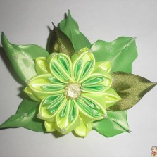 Резиночки, заколки, повязки, цветы для маленьких принцес.