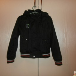 Легкая деми куртка, р 3-5 лет, от +10-15 град. можно носить