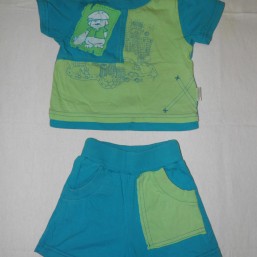 Костюмы для мальчика, рост 80 см 