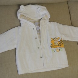 Демисезонная куртка C&A, сост. новой, 68 см. , большемерит