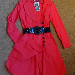 Все для будущей мамочки: костюм для беременных, платье, брюки, плащик...