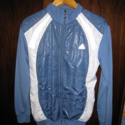 Куртка-ветровка