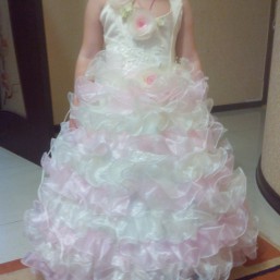 платья на утренник.