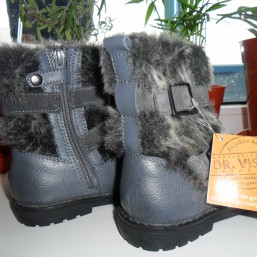 Демисезонные сапожки на девочку