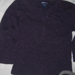 Свитерок для девочки фиолетовый с люрексовою нитью 