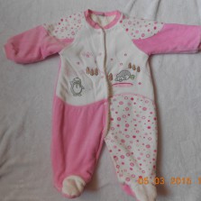 весенний человечек на девочку