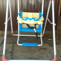 детская качелька