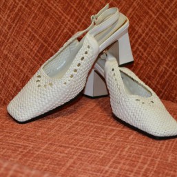 Свадебные туфли босоножки в отличном состоянии. Счастливые. Распродажа