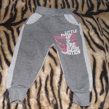 Модные спортивные штаны р.80