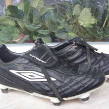 бутсы футбольные  UMBRO 