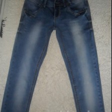 джинсы новые 26-й размер