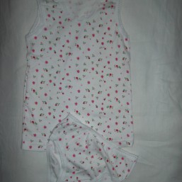 новый! комплект на девочку 5-6л