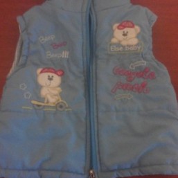 продам детскую жилетку