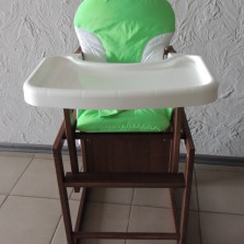 Стульчик для кормления из бука салатовый